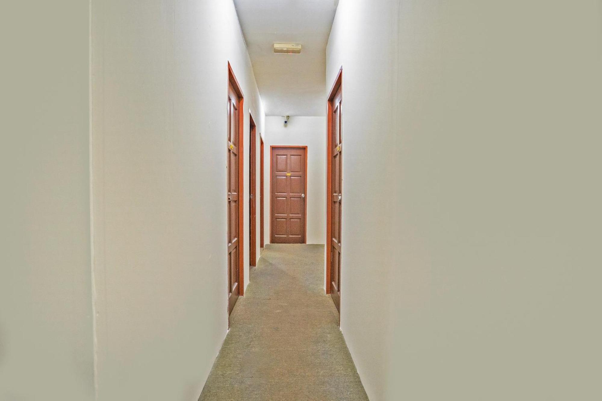 Sz Hotel Лумут Экстерьер фото