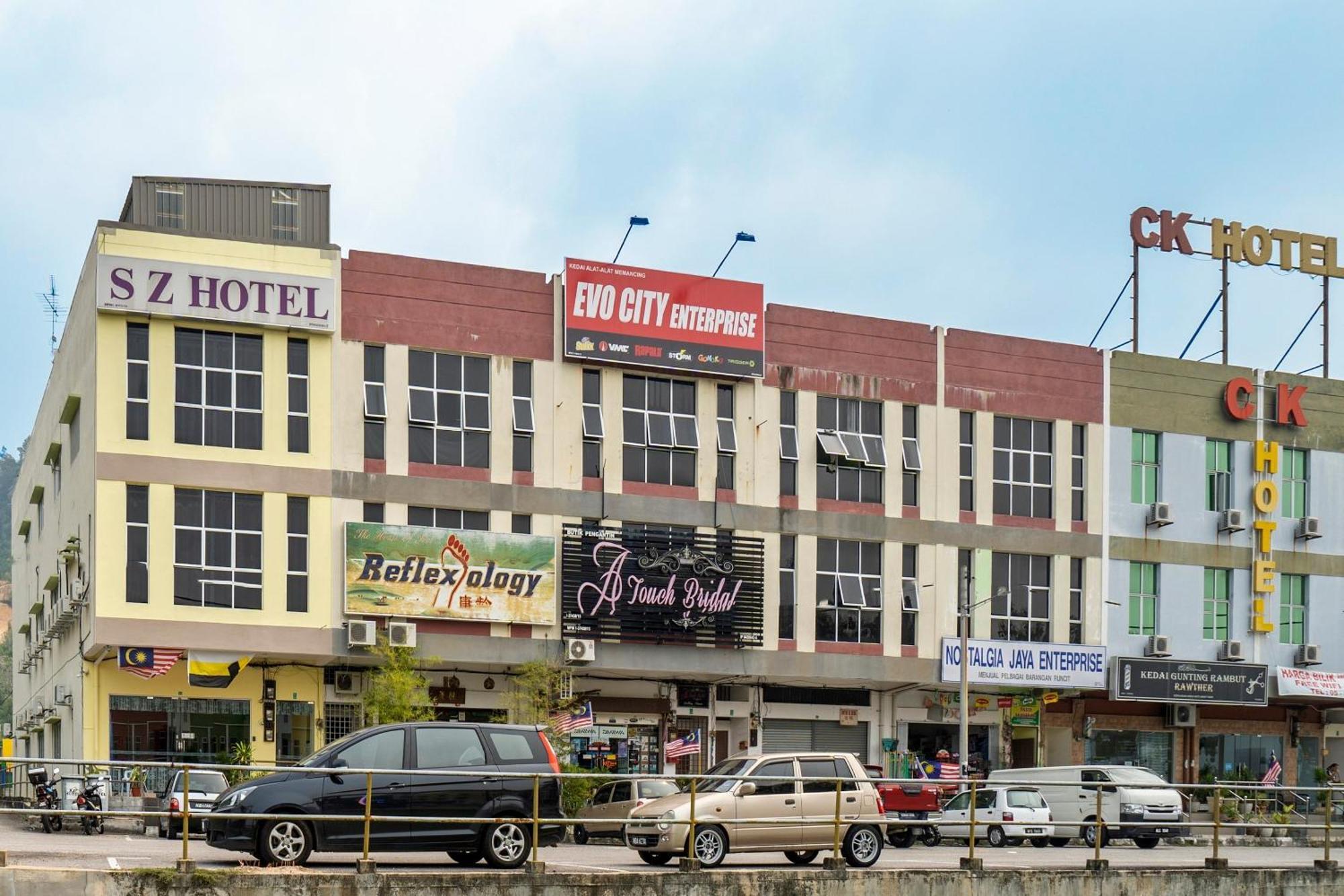 Sz Hotel Лумут Экстерьер фото